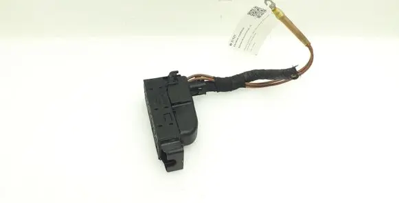 Mercedes-Benz CLS C219 ABS module connector plug 0465451828 2115450883