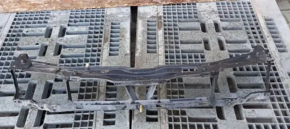 Volkswagen PASSAT B4 Radiator support slam panel