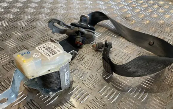 Hyundai Santa Fe Rear seatbelt 898102B000WK