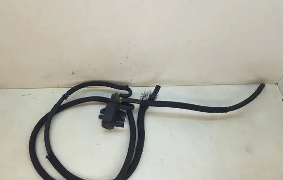 Mercedes-Benz C W204 Turbo solenoid valve A0091533128