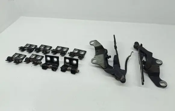 BMW 1 E81 E87 Roller guide/hinge set 