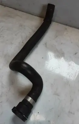 Audi A8 S8 D3 4E Engine coolant pipe/hose