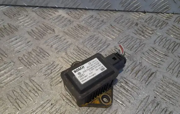 Audi A6 S6 C5 4B ESP acceleration yaw rate sensor 8E0907637A