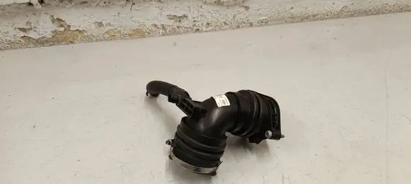 Audi Q8 Turbo air intake inlet pipe/hose 0p2129606m