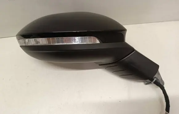 Volkswagen Golf VIII Front door electric wing mirror 
