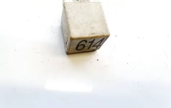 Audi A6 S6 C6 4F Other relay 8E0951253 614
