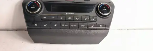 Hyundai Tucson TL Climate control unit 97250D7290TRY T18LA20143 XDZXX