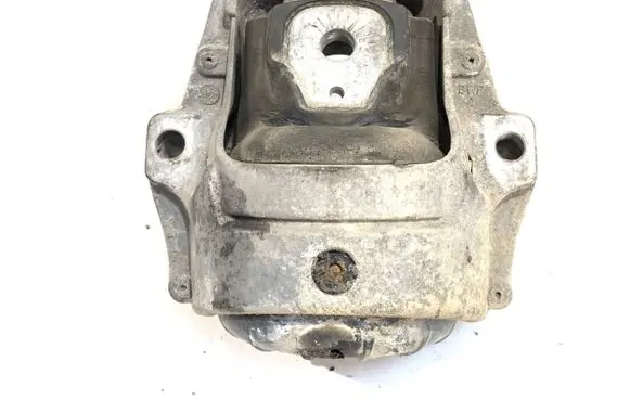 Audi A4 S4 B8 8K Engine mount vacuum valve 