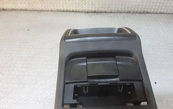 Audi A5 8T 8F Glove box central console 8K0863300B