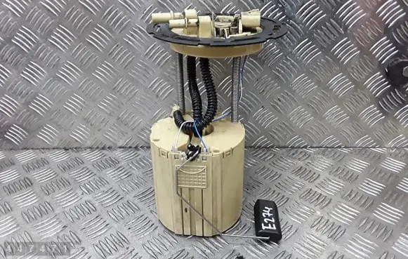 Opel Astra H Fuel injection high pressure pump 13503686