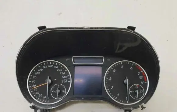 Mercedes-Benz B W246 W242 Speedometer (instrument cluster) A2469001607