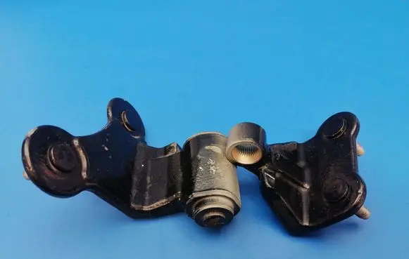 Mercedes-Benz C W204 Front door upper hinge