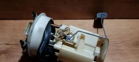 Mitsubishi Carisma In-tank fuel pump 09750409900