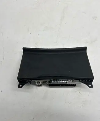 Mercedes-Benz S W221 Ashtray (front) A2216801552