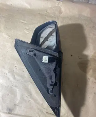 Front door electric wing mirror