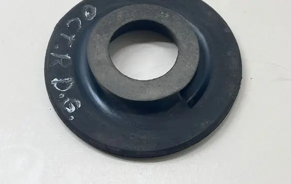 Skoda Octavia Mk3 (5E) Rear coil spring rubber mount 5Q0512149A