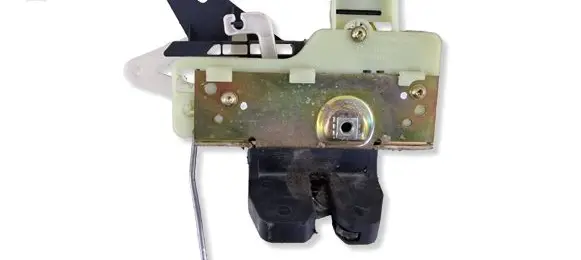 Volvo V70 Loading door lock 