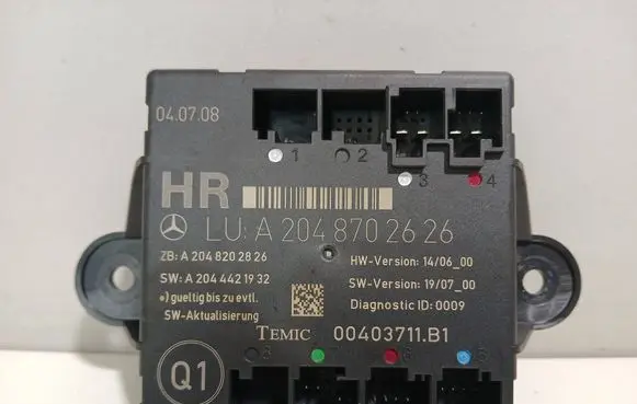 Mercedes-Benz C W204 Door control unit/module A2048702626 A2048202826 A2044421932
