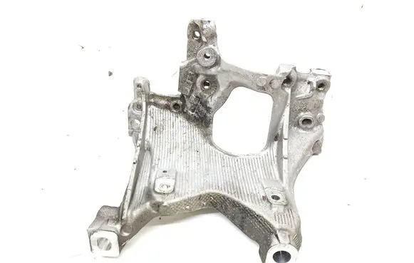 Audi A5 Engine mounting bracket 8W0399295E