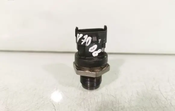 Fuel pressure sensor