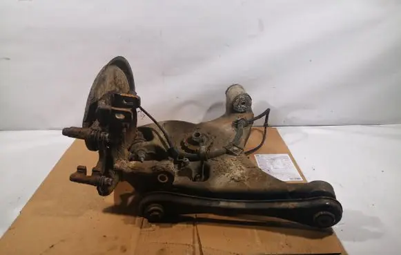 Audi A4 S4 B6 8E 8H Rear wheel hub spindle/knuckle 