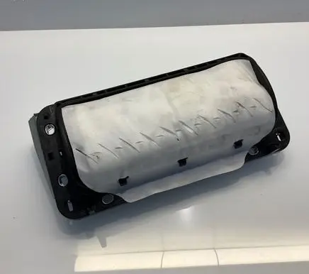 Porsche Cayenne (92A) Passenger airbag 34076973