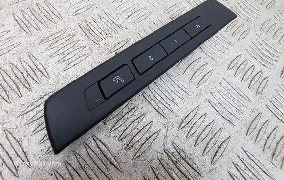 BMW 5 GT F07 Seat memory switch 9215818