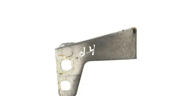 Porsche Cayenne (9PA) Fender mounting bracket