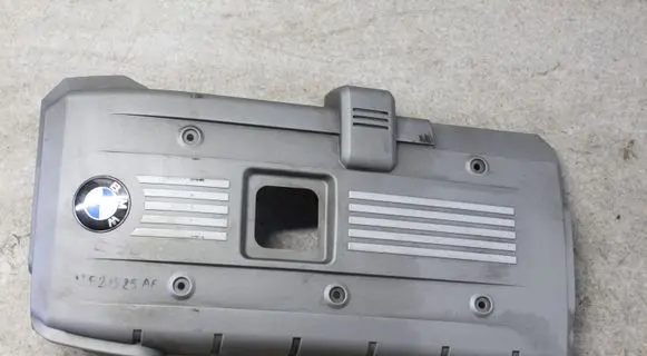 BMW 5 E60 E61 Engine cover (trim) 7531324