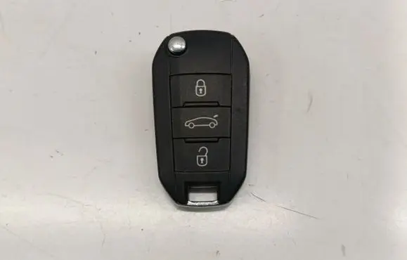 Opel Crossland X Ignition key/card 9820311077