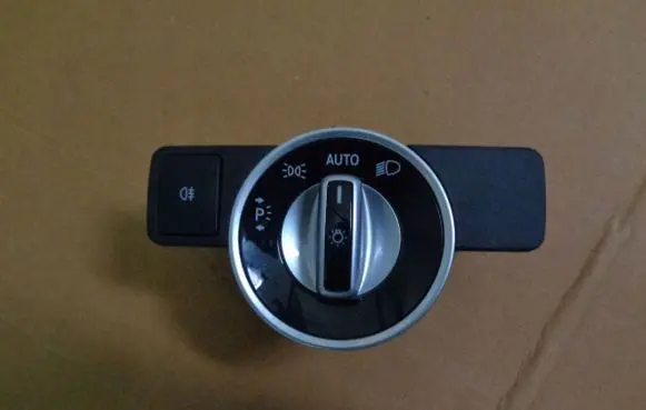 Mercedes-Benz A W176 Light switch A2129050551