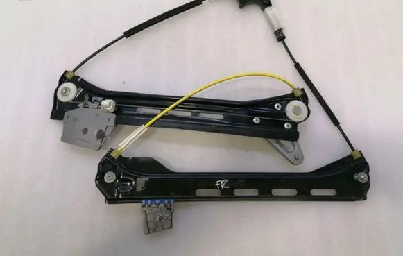 Mercedes-Benz CLS C218 X218 Front window lifting mechanism without motor A2187200479