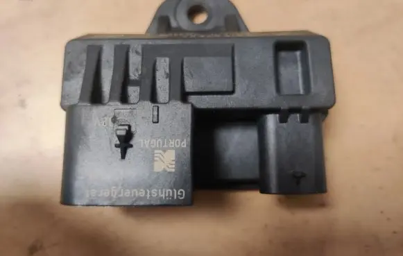 BMW X5 F15 Glow plug pre-heat relay 851947202 8519472