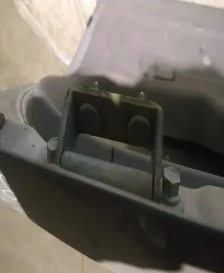 KIA Carnival Tailgate/trunk/boot hinge