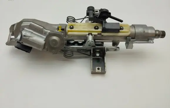 Mercedes-Benz C W203 Steering wheel axle A2034620205 A2034621130
