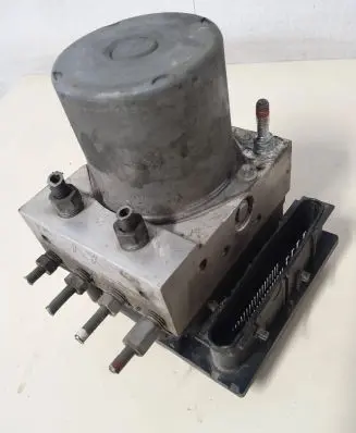Toyota Avensis T270 ABS Pump 4454005070