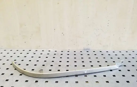 Under headlight/headlamp trim