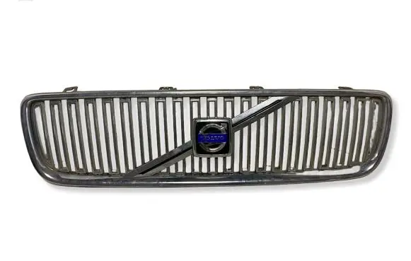 Volvo V70 Front bumper upper radiator grill 08693346