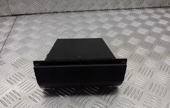 Nissan Micra Glove box
