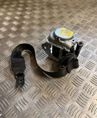 Audi Q7 4M Rear seatbelt 4M0857805E 7618006J