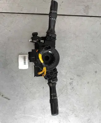 Wiper turn signal indicator stalk/switch