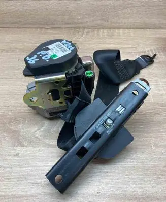 Mercedes-Benz E W211 Front seatbelt 561014601 A2118600088