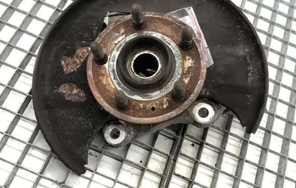 Opel Insignia A Front wheel hub spindle knuckle