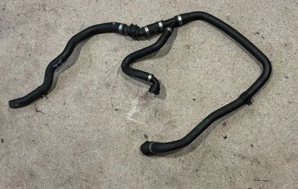 BMW M4 F82 F83 Engine coolant pipe/hose 9307243