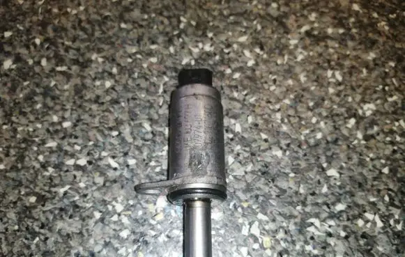 Audi A4 S4 B8 8K Camshaft position sensor 06E103697H