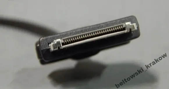 Volkswagen Golf VI iPod connector socket 5N0035554 1513