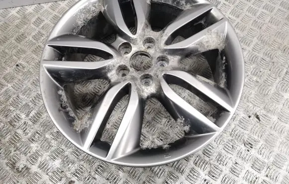 Hyundai Santa Fe R19 alloy rim 529102W190