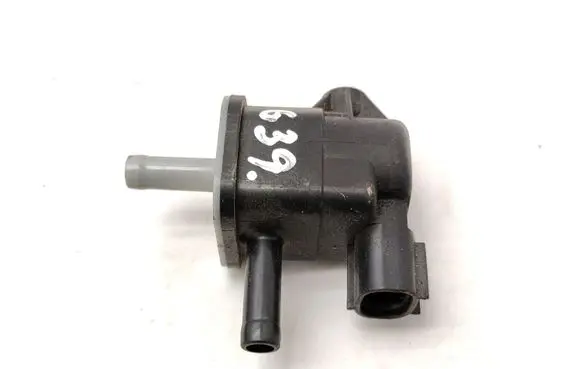 Toyota Yaris Turbo solenoid valve 909101C002