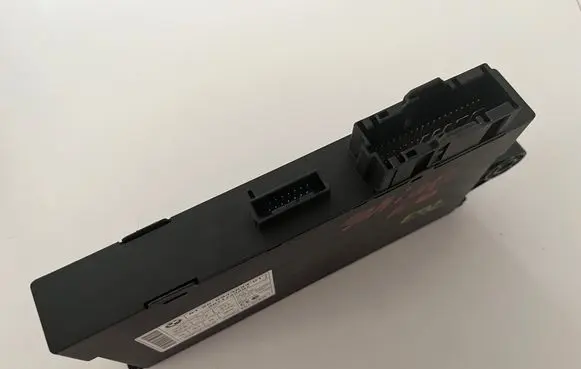 BMW 3 E92 E93 CAS control unit/module 6943834 2071743297 5WK49513CBR