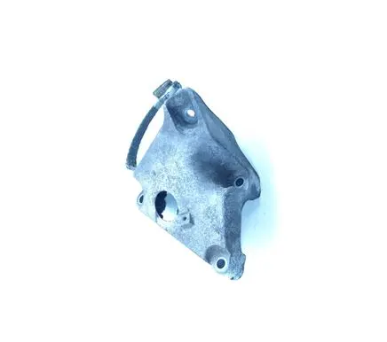 BMW X1 E84 Engine mounting bracket 6777061